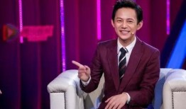 何炅爆料私人用品视频,私人用品大公开，明星生活原来如此接地气！