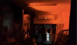 恐怖宿舍在线观看,惊悚之夜，揭秘校园禁地之谜